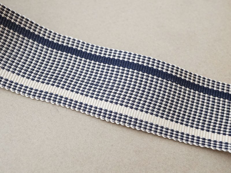 画像2: ＊蚤の市＊アンティーク ブルー＆オフホワイトの格子柄 ジャガード織 リボン 4.3m 3cm幅
