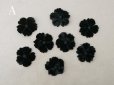 画像2: アンティーク 布花材料 ベルベットの花びら 花芯付き 8ピースのセット 約4.3cm 布花 黒 (2)