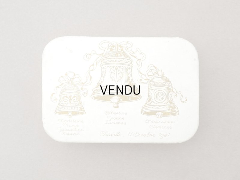 画像3: 1931年 アンティーク とても小さなドラジェのお菓子箱 バテム 