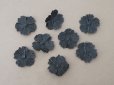 画像4: アンティーク 布花材料 ベルベットの花びら 花芯付き 8ピースのセット 約4.3cm 布花 黒 (4)