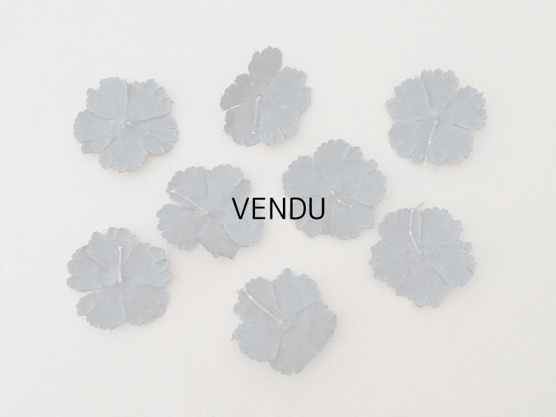 画像4: アンティーク 布花材料 ベルベットの花びら 花芯付き 8ピースのセット 約4.3cm 布花 黒