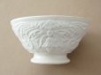 画像3: 19世紀 アンティーク カフェオレボウル 花のレリーフ柄 オフホワイト (3)