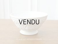 19世紀 アンティーク カフェオレボウル 花のレリーフ柄 オフホワイト