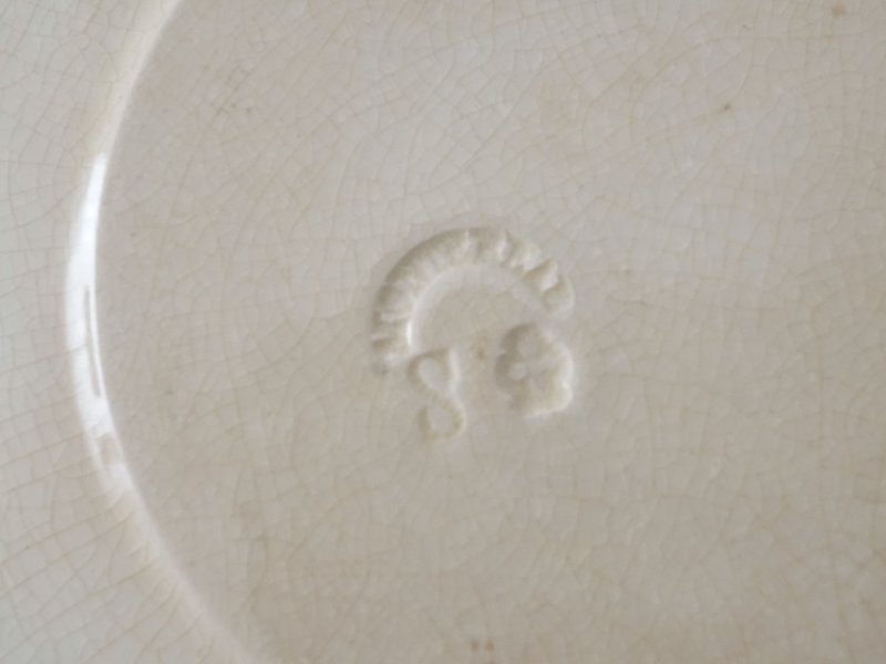 画像8: ＊蚤の市＊19世紀 アンティーク オクトゴナル コーヒーソーサー モントロー窯 - MONTEREAU -