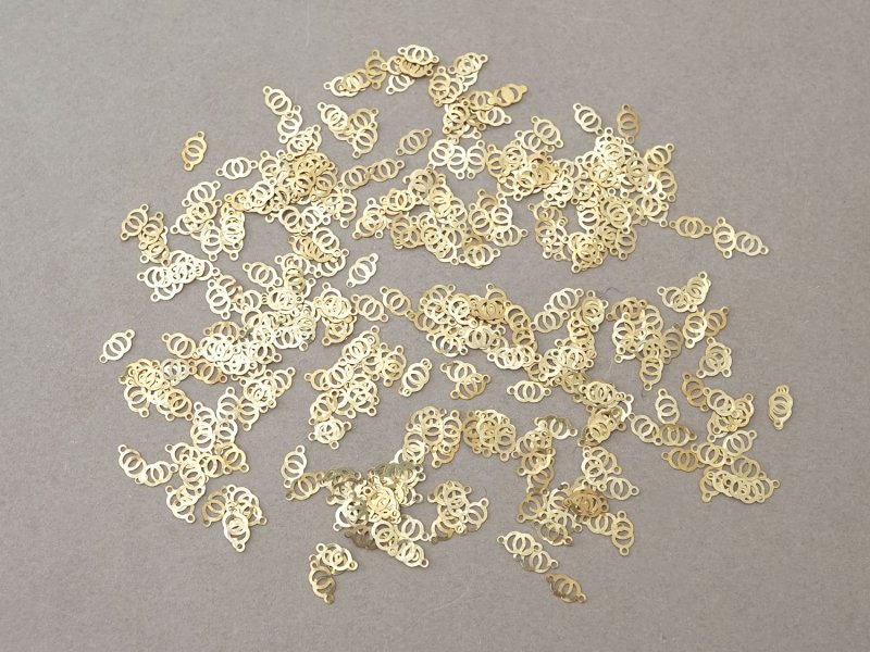 画像2: アンティーク メタル製 スパンコール ゴールド 9×4.5mm