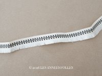 1900年頃 アンティーク シルク製 フリンジ付 トリム 13mm幅  黒＆オフホワイト