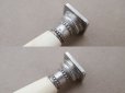 画像5: アンティーク シルバー＆イボワリヌ製 シーリングスタンプ  花かごのメダイヨン イニシャル【 LL 】 (5)