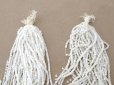 画像7: アンティーク ガラス製 サティネビーズ マット オフホワイト 55〜57g 1cm=5粒 (7)