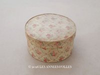 【16周年セール対象外】アンティーク ピンクの薔薇模様 カルトナージュボックス