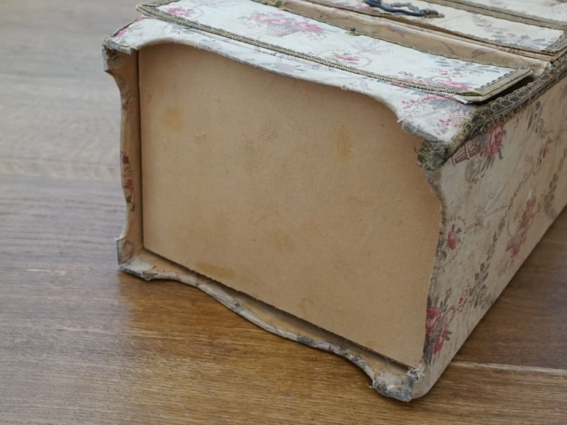 画像17: 1900年頃  アンティーク カルトナージュチェスト  薔薇の花かご ローズバスケット