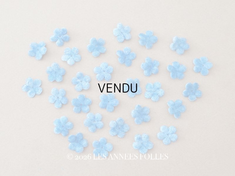 画像1: アンティーク ベルベットの布花 ブルー 30ピースのセット 15mm