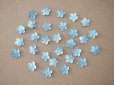 画像2: アンティーク ベルベットの布花 水色 30ピースのセット 15mm (2)