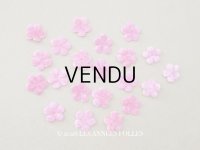 アンティーク ベルベットの布花 ピンク 21ピースのセット 15mm