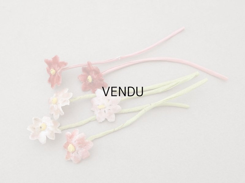 画像2: アンティーク ベルベットの布花 グレイッシュピンク