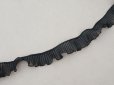 画像2: アンティーク オーガンジー プリーツ&フリルリボン 幅3cm 黒 95cm (2)