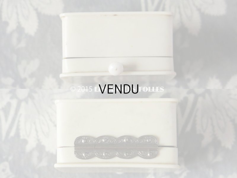 画像7: アンティーク ジュエリーボックス ベークライト製 モノグラム