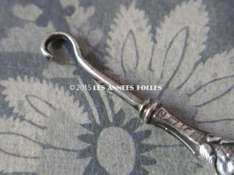 画像10: アンティーク  英国製 シルバー製 天使の小さなかぎ針 シャトレーヌ用 