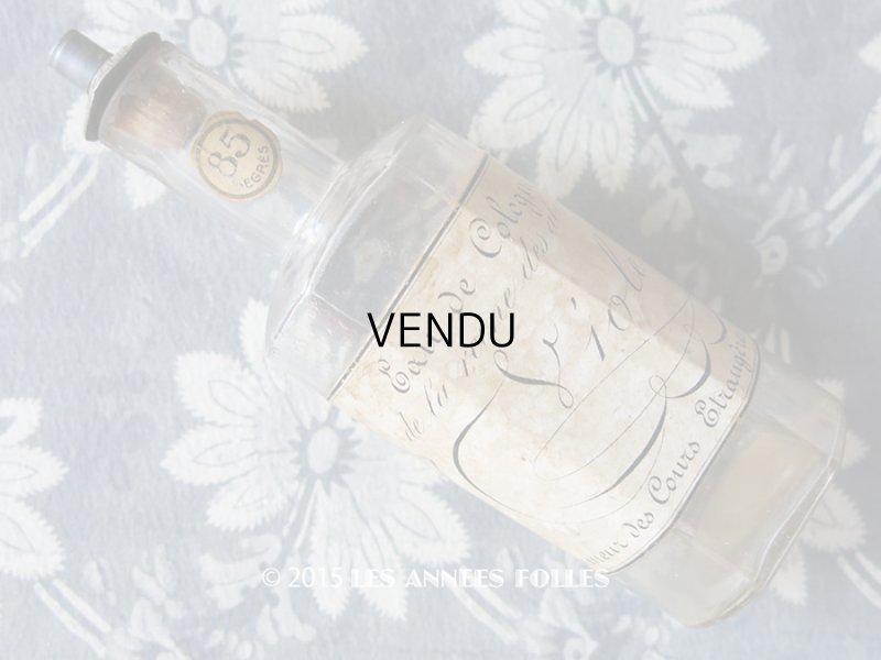 画像1: 1858年 アンティーク パフュームボトル 香水瓶 EAU DE COLOGNE DE LA REINE DES ABEILLES -VIOLET-