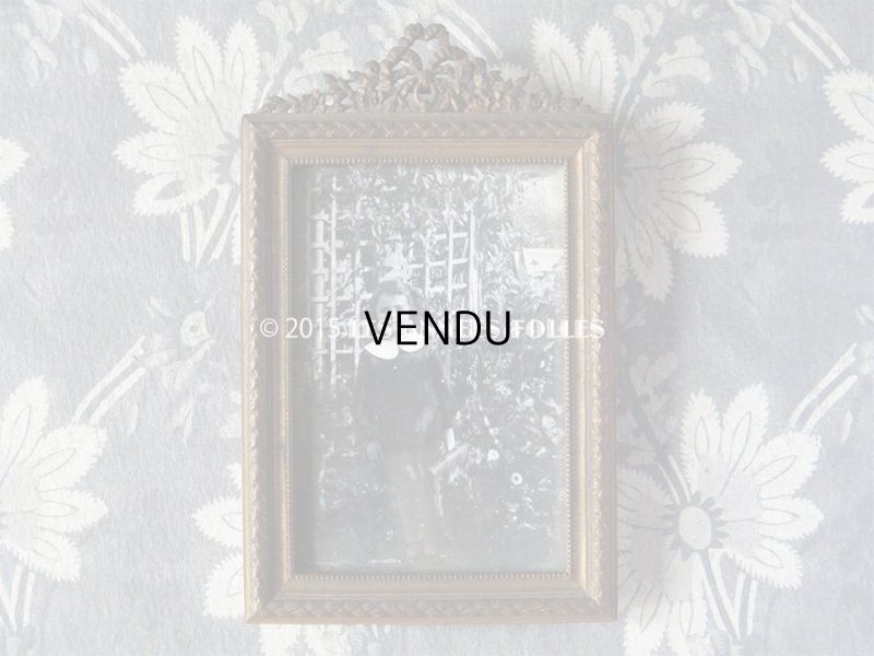 画像4: 19世紀末 アンティーク メタル製 フォトフレーム 花とリボンのガーランド