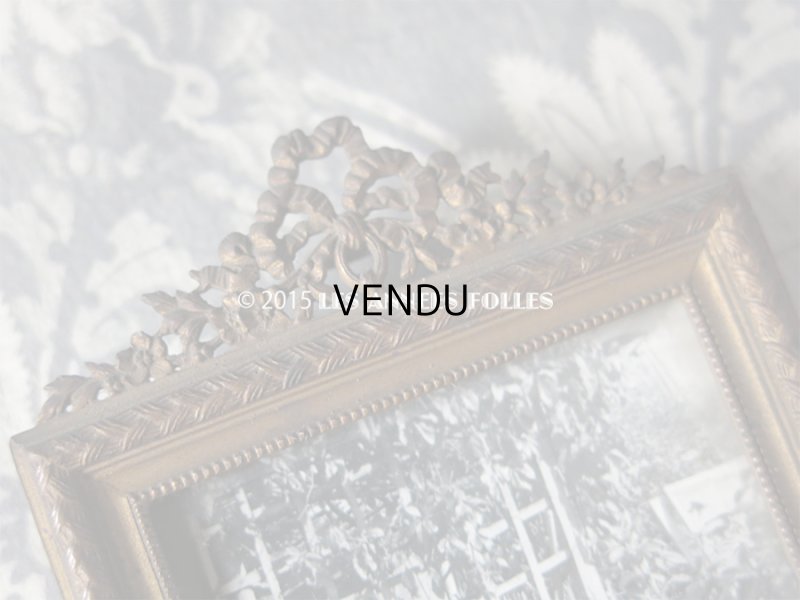 画像5: 19世紀末 アンティーク メタル製 フォトフレーム 花とリボンのガーランド