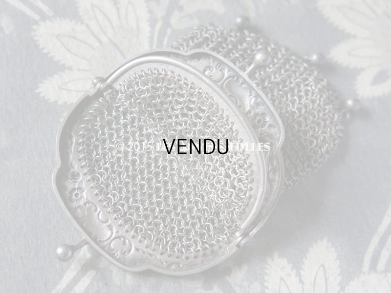 画像9: 1900年代 アンティーク シルバー製 花模様 メタルメッシュ コインケース 仕切り付