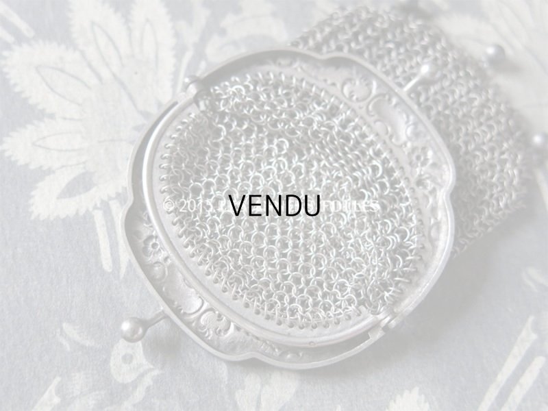 画像8: 1900年代 アンティーク シルバー製 花模様 メタルメッシュ コインケース 仕切り付