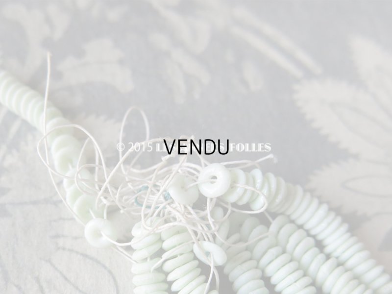 画像3: 1930年代 アンティーク ゼラチン製  スフレ ラムネのような スパンコール アップルグリーン 4mm 1400ピース  COL 17