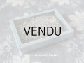 未使用 アンティーク サマリテーヌ ガラス製ビーズ入り 硝子の蓋の紙箱 - A LA SAMARITAINE -