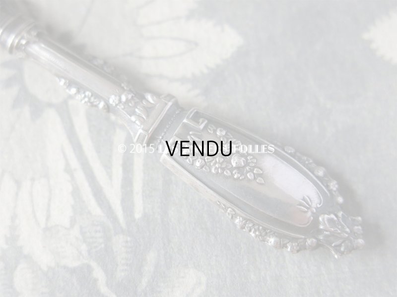 画像11: 19世紀 アンティーク シルバー製 裁縫道具セット 薔薇のガーランド レザーケース付