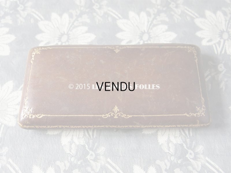 画像3: 19世紀 アンティーク シルバー製 裁縫道具セット 薔薇のガーランド レザーケース付