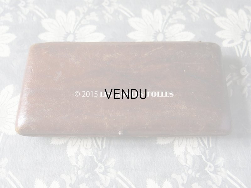 画像4: 19世紀 アンティーク シルバー製 裁縫道具セット 薔薇のガーランド レザーケース付