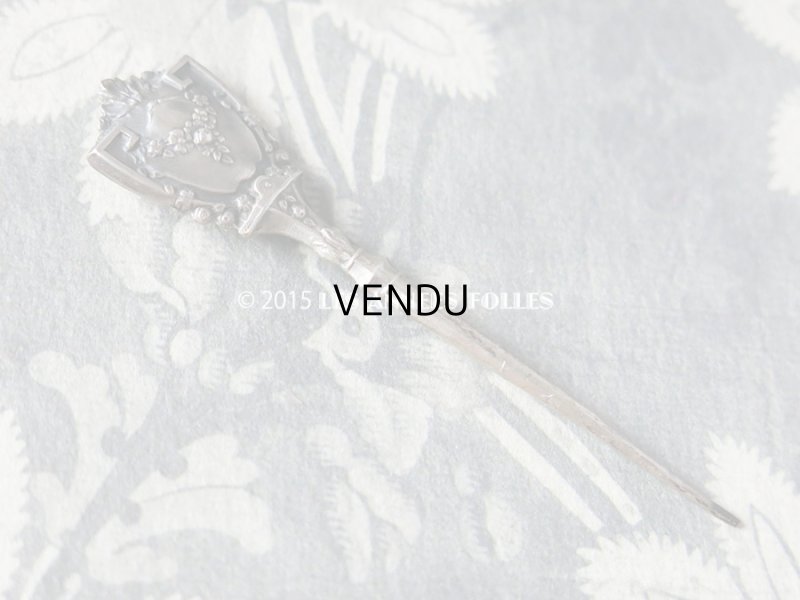 画像5: 19世紀 アンティーク シルバー製 裁縫道具セット 薔薇のガーランド レザーケース付