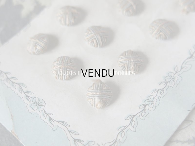 画像5: 19世紀 アンティーク シルク製 小さな くるみボタン  7mm  クリームイエロー&パールブルー 12ピース