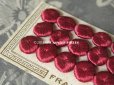 画像2: 19世紀 アンティーク シルク製 くるみボタン 12mm  ラズベリー色 2色使い 18ピース (2)
