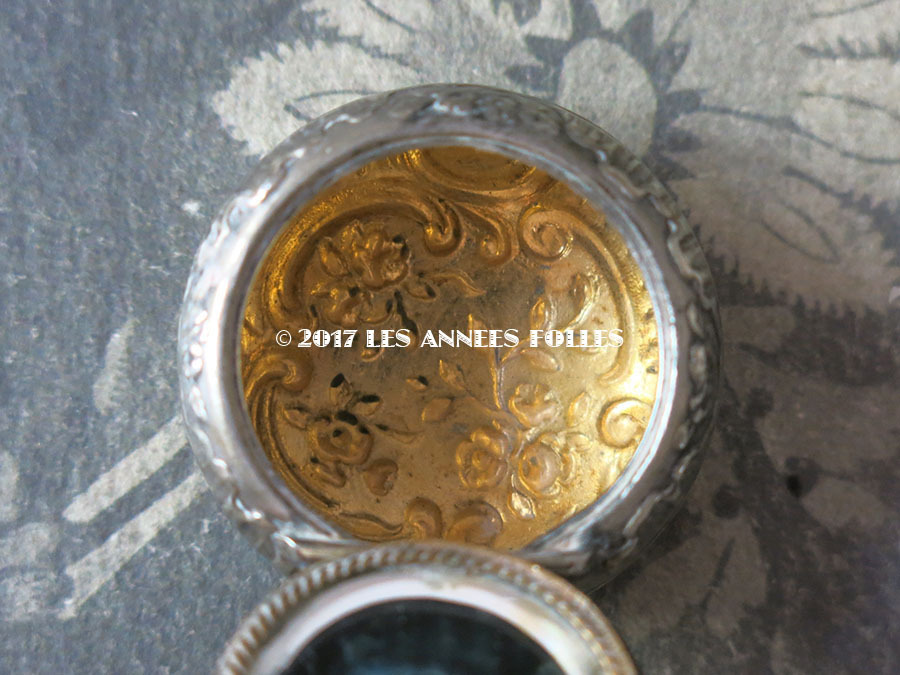 アンティーク 菫のパウダーケース : LES ANNEES FOLLES