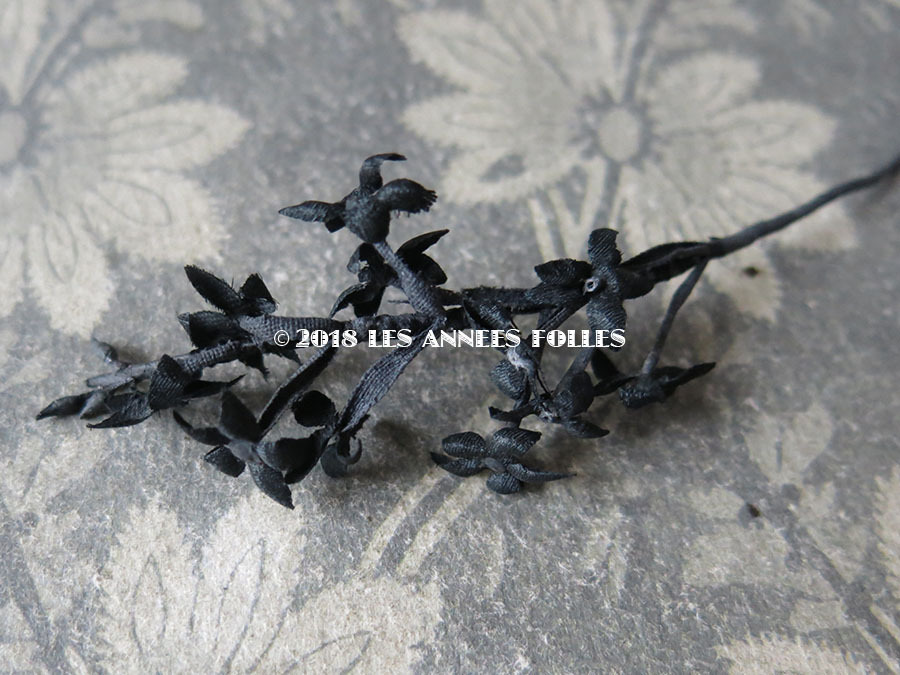 19世紀末 アンティーク 黒い花の小さなコサージュ 4点のセット Les Annees Folles