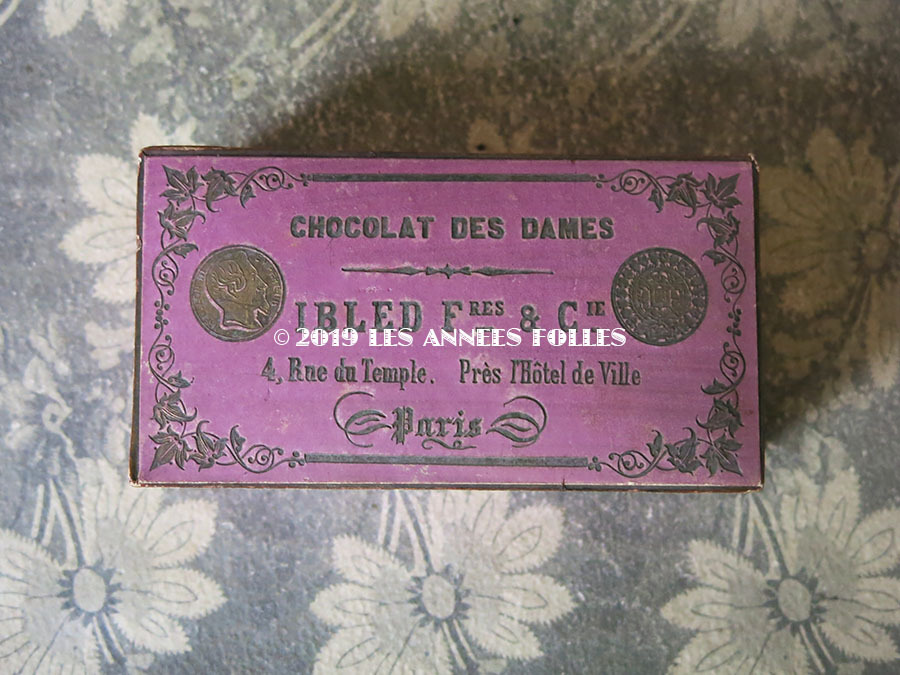 19世紀 アンティーク 菫色のチョコレートのお菓子箱 CHOCOLAT DES DAMES - IBLED Fres & Cie