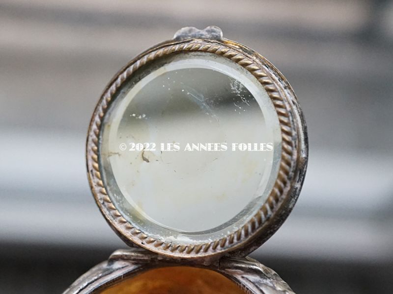 アンティーク 菫のパウダーケース : LES ANNEES FOLLES