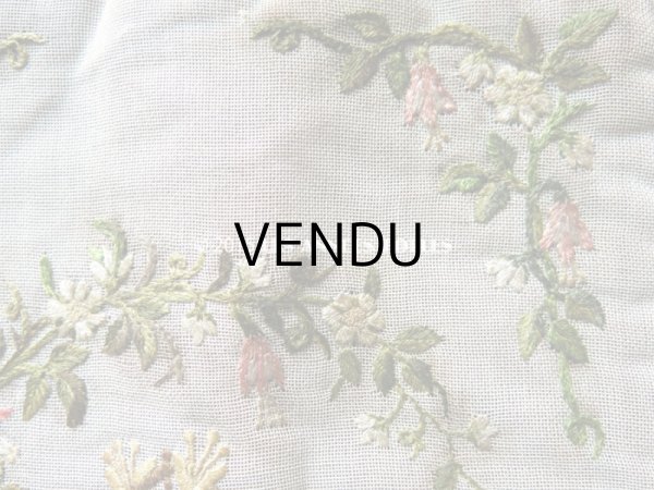 画像9: 1900年代 アンティーク モノグラム『H.S』花の刺繍入り ハンカチ＆ランジェリー用ポシェット (9)