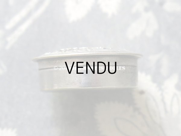 画像6: アンティーク 小さなパウダーケース 薔薇の花かご (6)