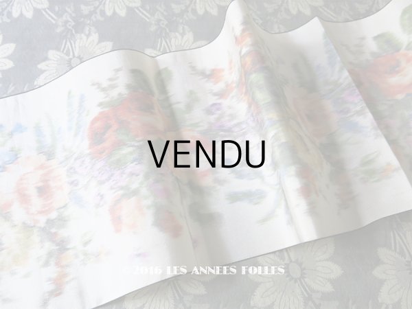 画像1: 19世紀 アンティーク シルク製  ぼかし織り 花模様 幅広リボン 黒い縁取り 1.5m (1)