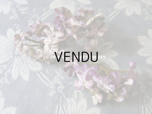 画像2: 19世紀末 アンティーク  シルク製ベルベット 紫の花のコサージュ (2)
