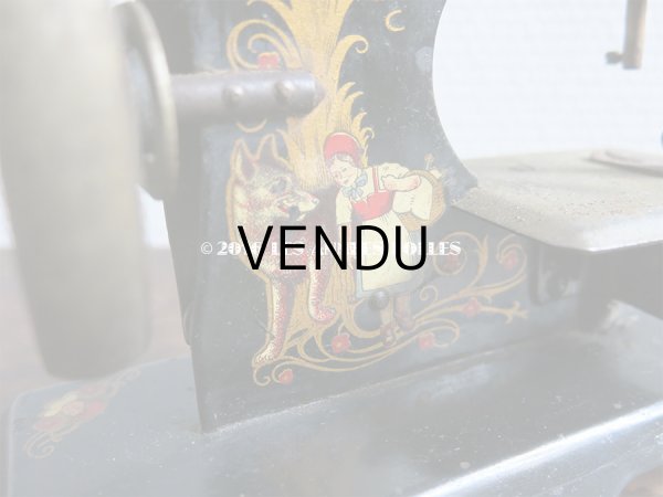 画像13: 1930年代 アンティーク トイミシン 赤ずきんちゃん CASIGE (13)