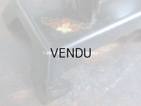 画像12: 1930年代 アンティーク トイミシン 赤ずきんちゃん CASIGE (12)