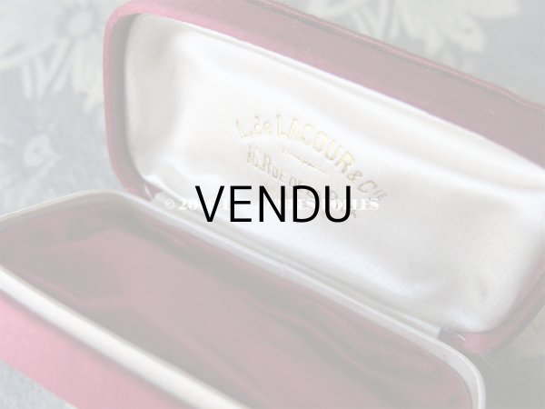 画像6: 19世紀末 アンティーク ジュエリーボックス ボルドー色 シルクサテン地 (6)