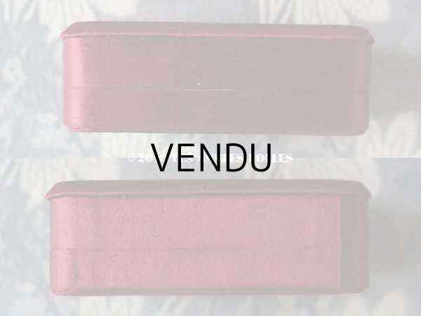 画像8: 19世紀末 アンティーク ジュエリーボックス ボルドー色 シルクサテン地 (8)