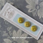 画像: 1900年代 アンティーク シルクサテンのくるみボタン 緑黄色 12mm  3ピース