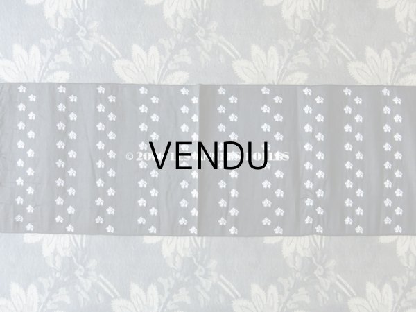 画像3: 19世紀 アンティーク シルク製 幅広 リボン ジャガード織 0.75m 炭黒 花模様 (3)