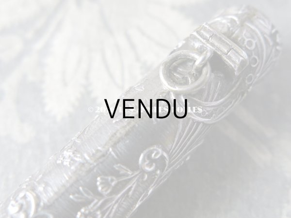 画像8: アンティーク シャトレーヌ 携帯用 シルバー製 パフュームボトル  クリスタルの栓 (8)