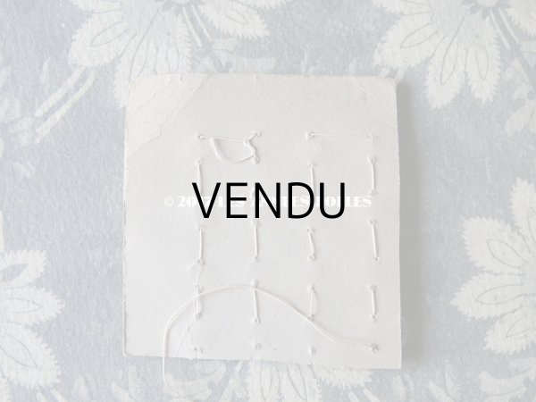 画像4: 19世紀 アンティーク シルク製 くるみボタン 13mm  16ピース スカイブルー (4)